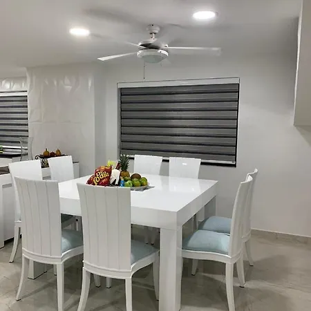 Apartamento Moderno Duplex Mr8 Cerca Al Mar Con Aire Acondicionado Y Wifi